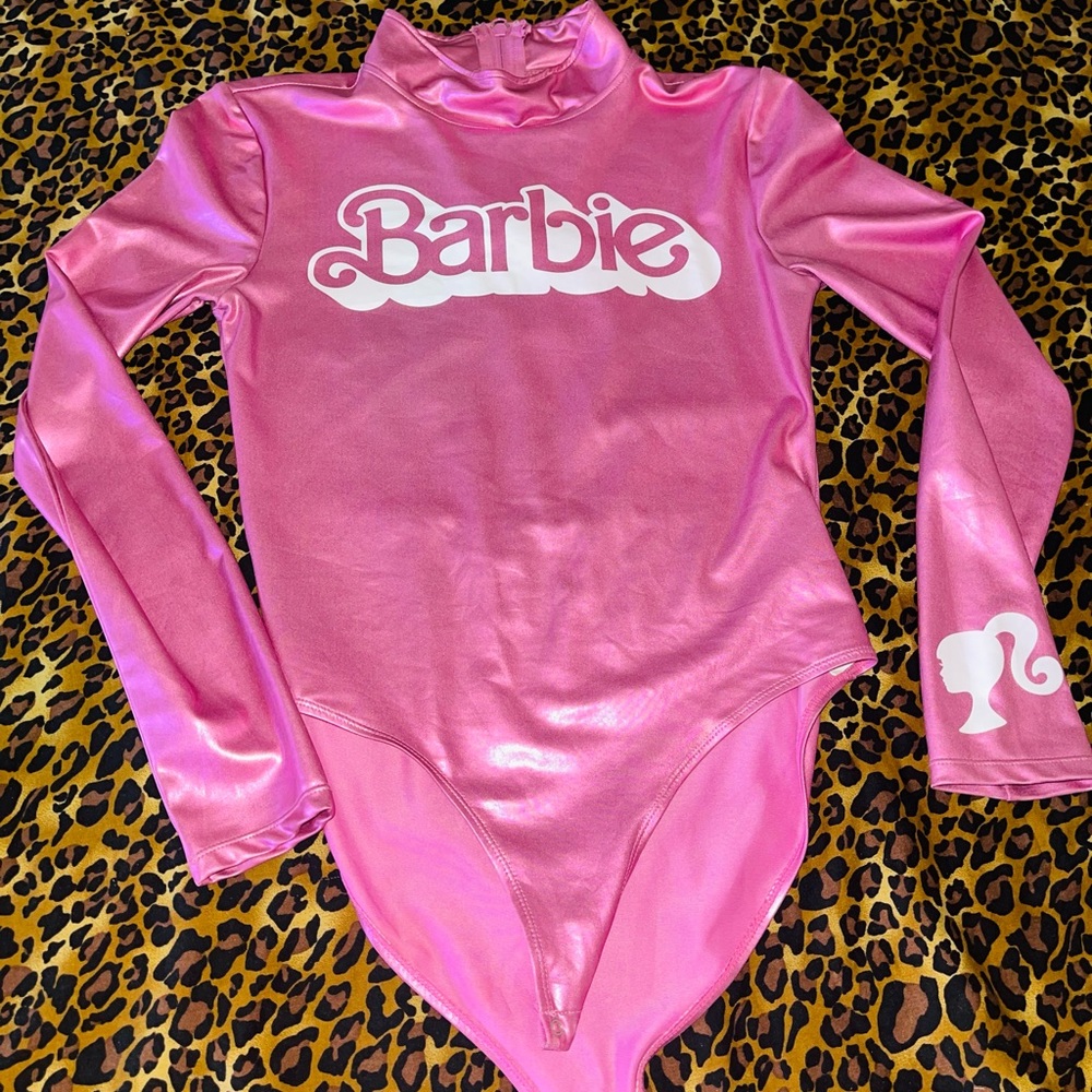 🌸Barbiecore metallic bodysuit🌸